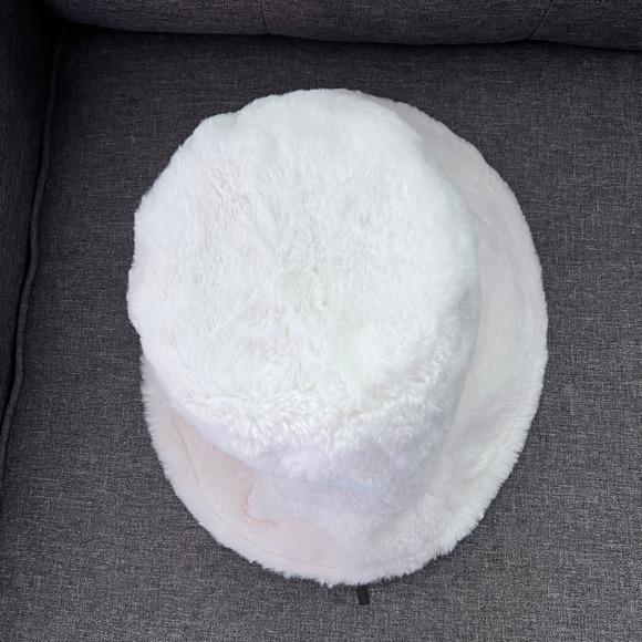Fuzzy Faux Fur Bucket Hat Women Winter Warm‎ Thick Plush Cloche Cap - Picture 3 of 9